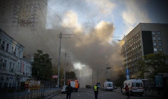 Ukrayna'nın başkenti Kiev'de hava saldırısı: 1 ölü