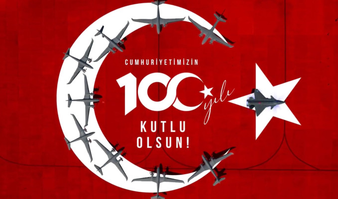 BAYKAR, AKINCI ve KIZILELMA ile Türk bayrağı çizdi