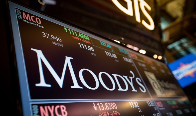 Moody's iflas eden SVB'nin kredi notunu düşürdü