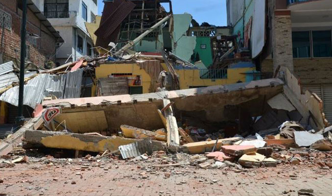 Ekvador'daki 6,7'lik depremde ölü sayısı 13'e yükseldi