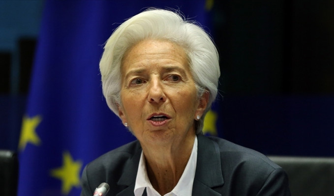 ECB Başkanı Lagarde'dan 'faiz' mesajı