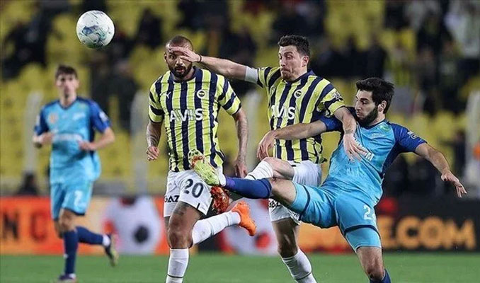 Fenerbahçe sezonun ilk maçına çıkıyor
