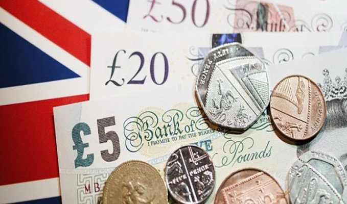 İngiltere'de enflasyon 1.5 yılın en düşük seviyesinde