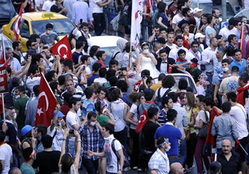 Gezi eylemcilerine 1000 TL ceza