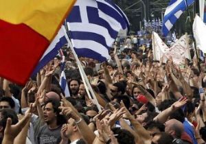 Yunanistan'da kritik yasa onaylandı