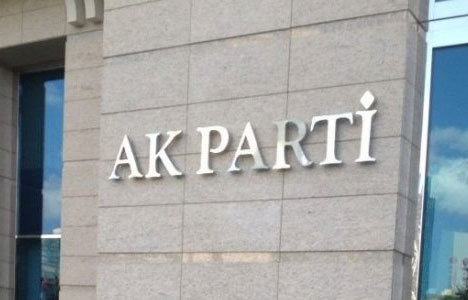 ​AK Parti'de toplu istifa