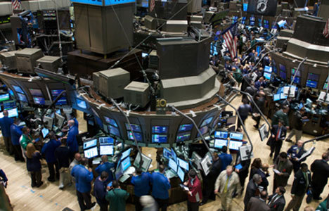 Wall Street güçlü verilerle düştü