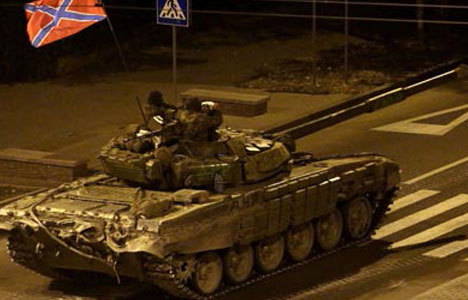 Şok iddia: Rus tankları Ukrayna'ya girdi