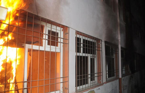 Şırnak'ta 3 okula molotoflu saldırı