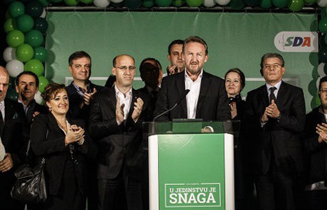 Bosna'da seçimin galibi İzzetbegoviç
