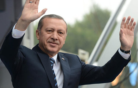 Erdoğan: Faizler düşecek