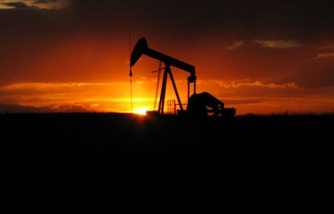 Petrol Libya'daki gelişmelerle yükseliyor
