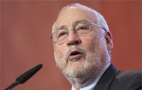 Stiglitz: Faizi indirmek makul olabilir