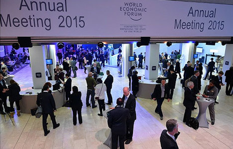 Davos'ta ilk gün petrol konuşuldu