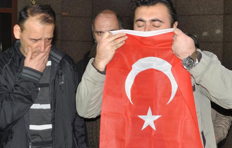 İzmir'deki operasyonda 14 tutuklama talebi