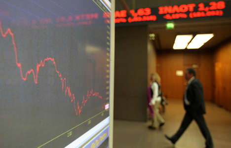 Yunan Borsası'nda kayıplar artıyor