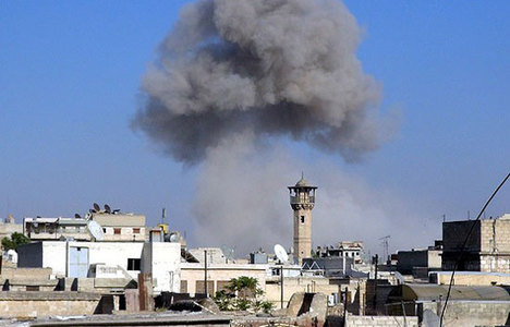 Esat rejimi Halep'e bomba yağdırdı