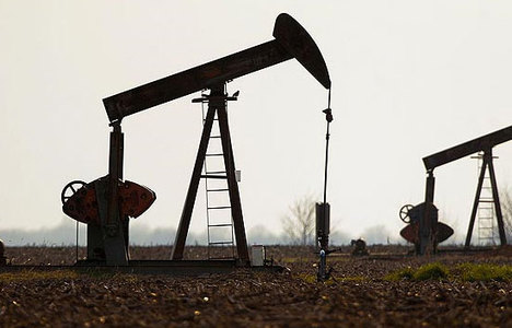 IEA petrol talebi tahminini artırdı