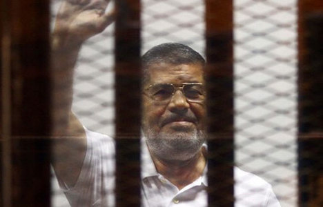 Mursi'ye 20 yıl hapis