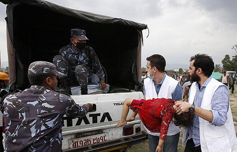 Türk arama-kurtarma ekipleri Nepal'de