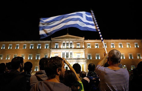 Yunanistan paralele muhtaç mı olacak?