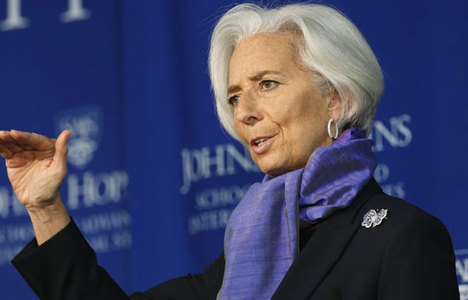 Lagarde'dan büyüme uyarısı