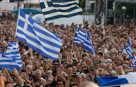 Yunan ekonomisi beklenmedik şekilde büyüdü
