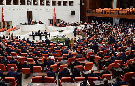 Suriye tezkeresi Meclis'ten geçti