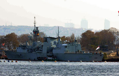 NATO gemileri Sarayburnu'nda