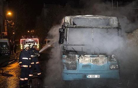 Bağcılar'da halk otobüsü kundaklandı