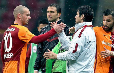 Sneijder: Ceza üzücü ama...