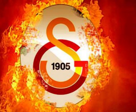 Galatasaray'da 4 futbolcunun bileti kesildi