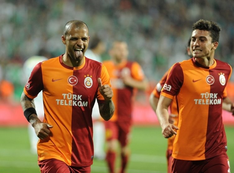 Galatasaray'dan Felipe Melo hamlesi! 