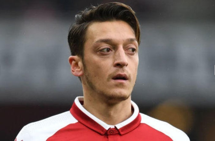 Mesut Özil'in yeni takımı açıklandı!
