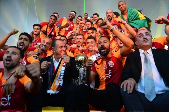 Galatasaray'da sürpriz isimler takıma dönebilir