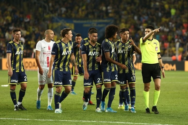 Ali Koç kara kara düşünüyor! Fenerbahçe'de mali kriz
