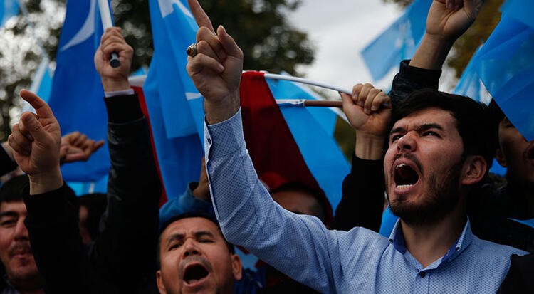 Uygur Türkleri'ne yapılan zulmü dile getirenler bile yalnız kalıyor