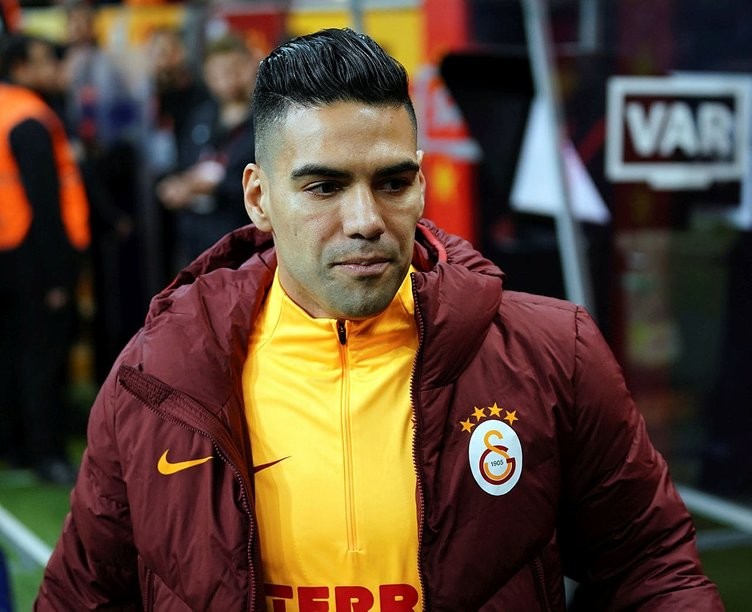 Falcao Galatasaray'dan ayrılıyor