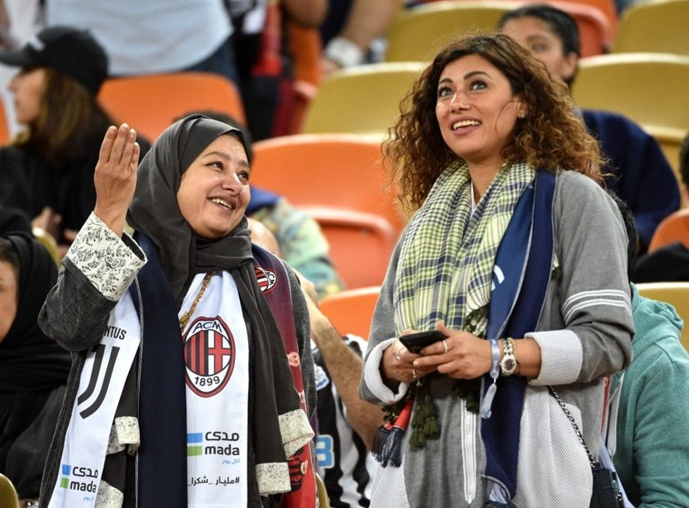 Suudi Arabistan kadın futbol ligi kuruyor
