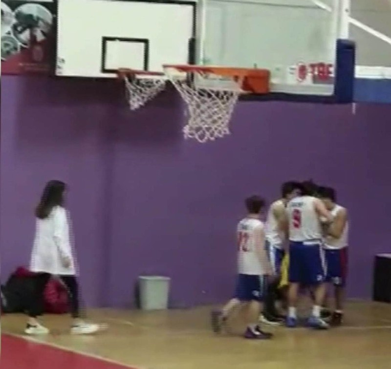İstanbul'da basketbol maçında antrenör dehşeti