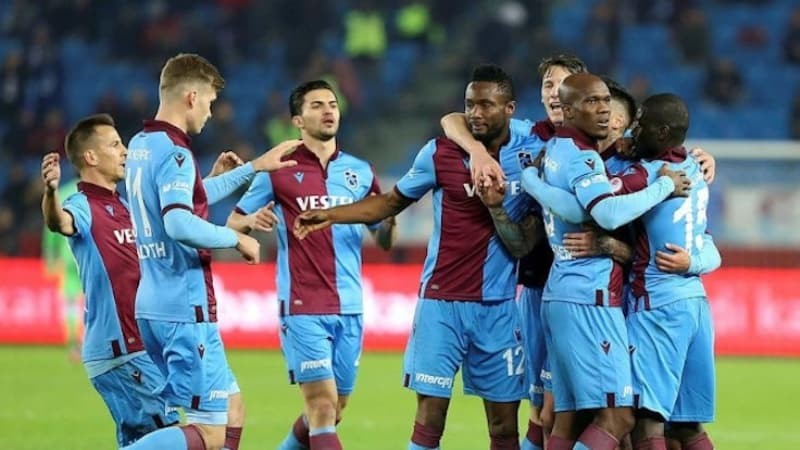 UEFA'nın Trabzonspor kararı sonrası Süper Lig'de hesaplar karıştı!