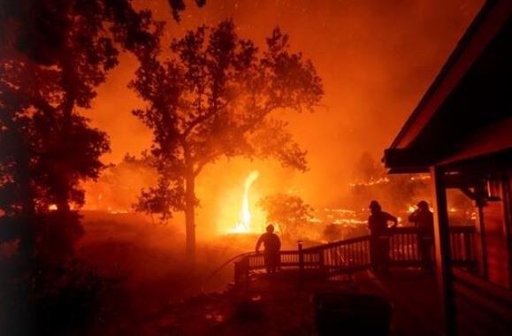 ABD'de yangın kabusu sürüyor: 100 bin kişi tahliye edildi