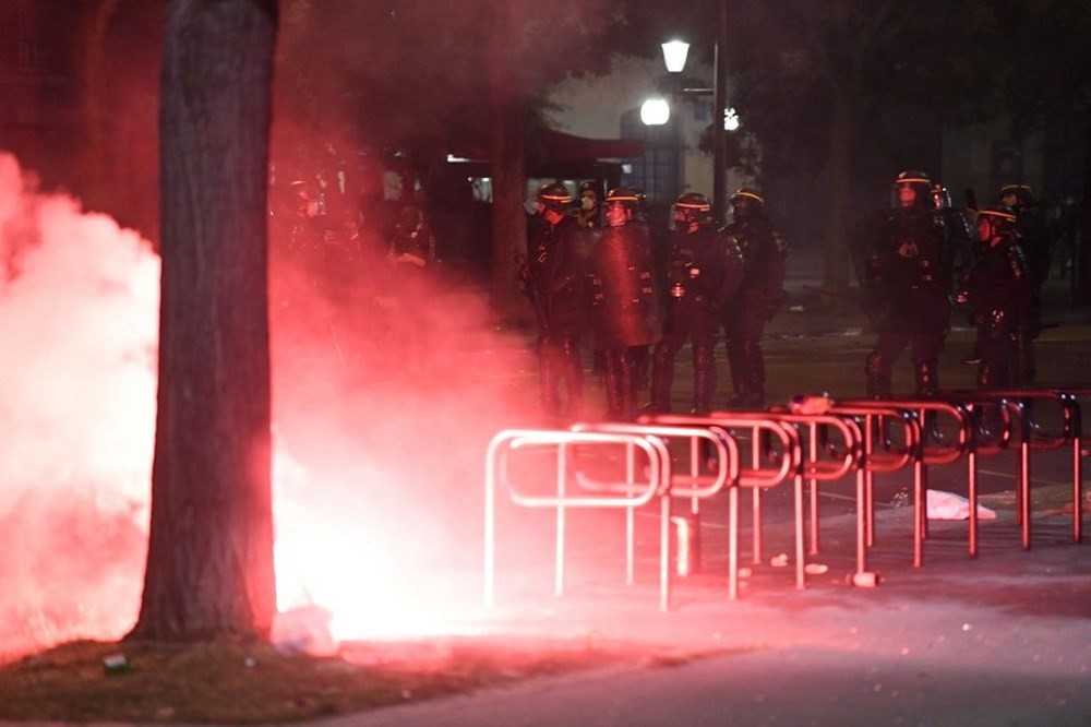 PSG finali kaybetti, Paris karıştı: 148 gözaltı