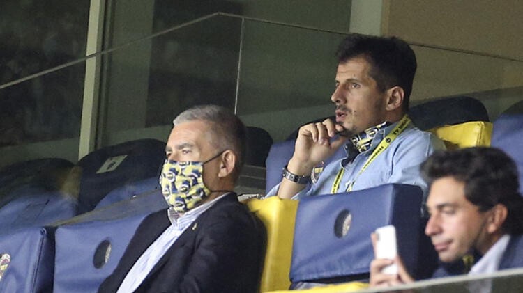 Fenerbahçe'de derbi öncesi şok ayrılık!
