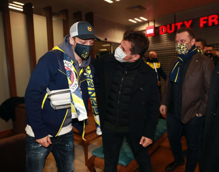  Fenerbahçe'nin yeni transferi Mesut Özil dünya gündeminde