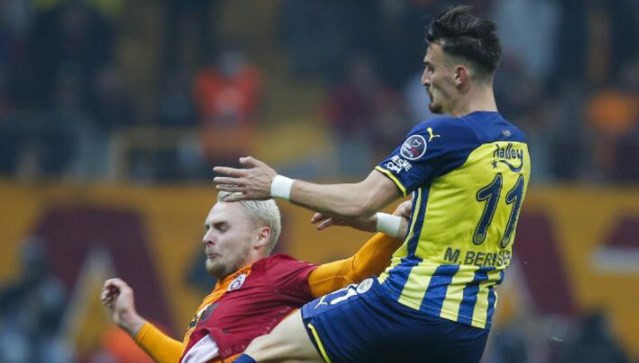 Fenerbahçe'de Vitor Pereira golcü istedi!