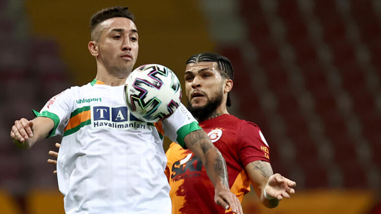 DeAndre Yedlin Galatasaray'a imza attı, kriz patlak verdi