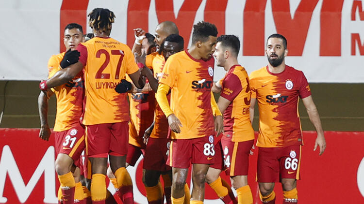Galatasaray'da yıldız isim için ayrılık kararı! 
