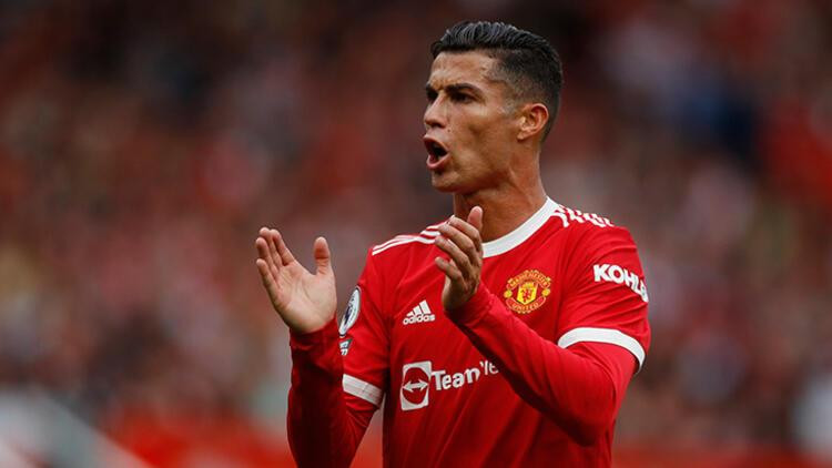 Ronaldo, Old Trafford'da şov yaptı! Tarihe geçen gol