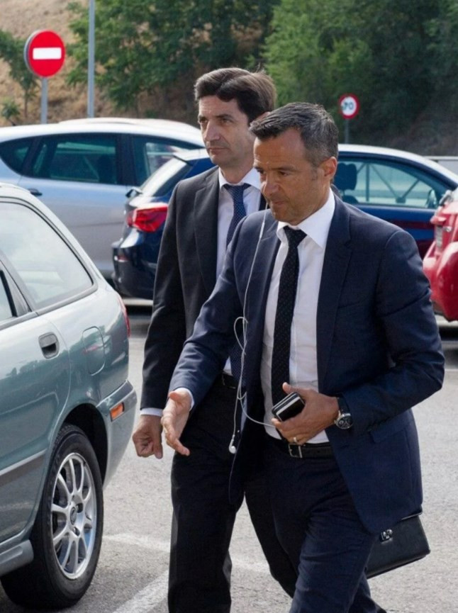 Ronaldo'yu dolandıran seyahat acentesi çalışanına hapis